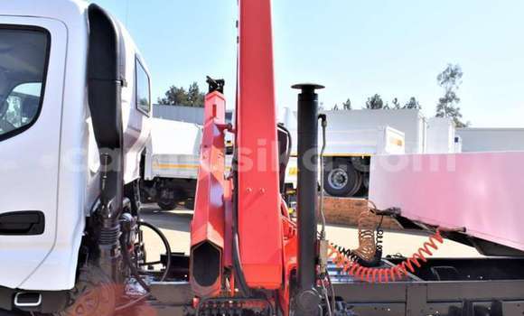 Tenga Tsaru Toyota Dyna Chena Mota in Beitbridge in Matabeleland South Tenga Tsaru Toyota Dyna Chena Mota in Beitbridge in Matabeleland South