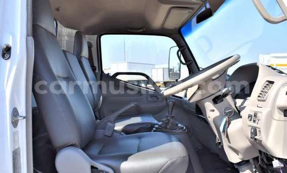 Tenga Tsaru Toyota Dyna Chena Mota in Beitbridge in Matabeleland South Tenga Tsaru Toyota Dyna Chena Mota in Beitbridge in Matabeleland South