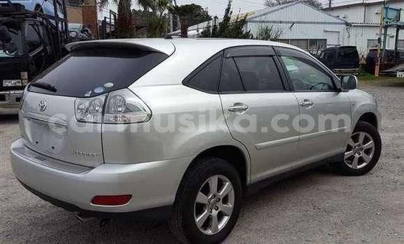 Nunua Ilio tumika Toyota Harrier Fedha Gari ndani ya Beitbridge nchini Matabeleland Kusini Nunua Ilio tumika Toyota Harrier Fedha Gari ndani ya Beitbridge nchini Matabeleland Kusini