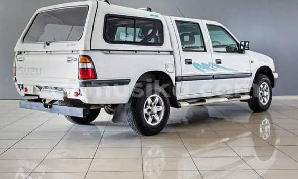 Buy Used Isuzu KB White Car in Beitbridge in Matabeleland South Buy Used Isuzu KB White Car in Beitbridge in Matabeleland South