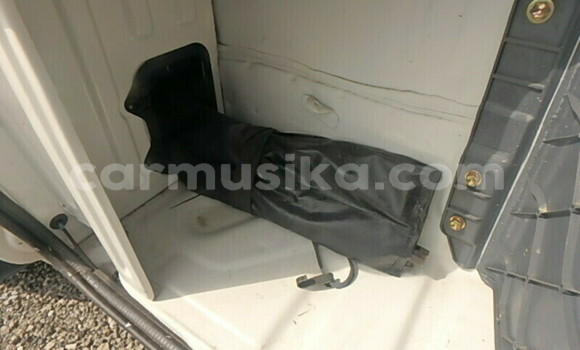 Buy Used Toyota Hiace Other Car in Beitbridge in Matabeleland South Buy Used Toyota Hiace Other Car in Beitbridge in Matabeleland South