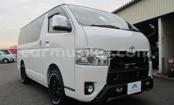 Nunua Ilio tumika Toyota Hiace Nyeupe Gari ndani ya Beitbridge nchini Matabeleland Kusini