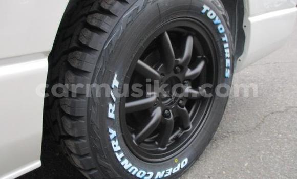 Tenga Tsaru Toyota Hiace Chena Mota in Beitbridge in Matabeleland South Tenga Tsaru Toyota Hiace Chena Mota in Beitbridge in Matabeleland South