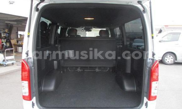 Tenga Tsaru Toyota Hiace Chena Mota in Beitbridge in Matabeleland South Tenga Tsaru Toyota Hiace Chena Mota in Beitbridge in Matabeleland South