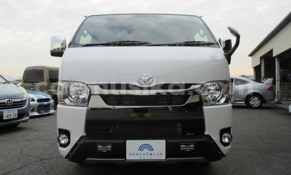 Tenga Tsaru Toyota Hiace Chena Mota in Beitbridge in Matabeleland South Tenga Tsaru Toyota Hiace Chena Mota in Beitbridge in Matabeleland South