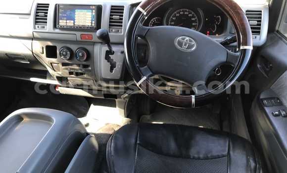 Buy Used Toyota Hiace White Car in Beitbridge in Matabeleland South Buy Used Toyota Hiace White Car in Beitbridge in Matabeleland South