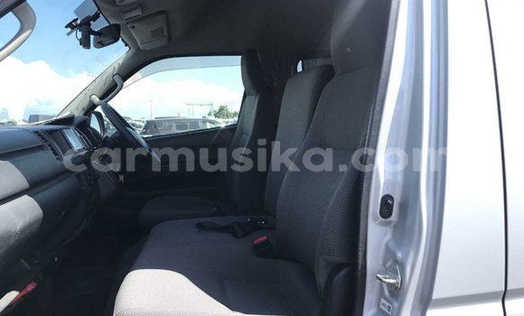 Buy Used Toyota Hiace Other Car in Beitbridge in Matabeleland South Buy Used Toyota Hiace Other Car in Beitbridge in Matabeleland South