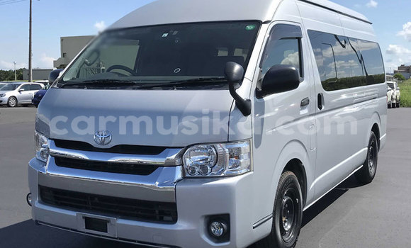 Buy Used Toyota Hiace Other Car in Beitbridge in Matabeleland South Buy Used Toyota Hiace Other Car in Beitbridge in Matabeleland South