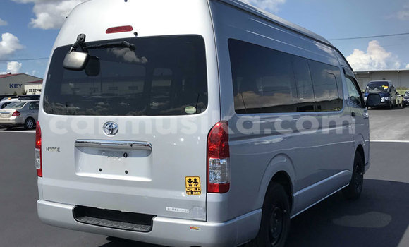 Buy Used Toyota Hiace Other Car in Beitbridge in Matabeleland South Buy Used Toyota Hiace Other Car in Beitbridge in Matabeleland South