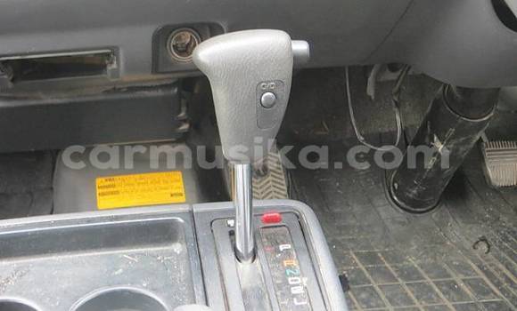 Buy Used Toyota Hiace White Car in Beitbridge in Matabeleland South Buy Used Toyota Hiace White Car in Beitbridge in Matabeleland South