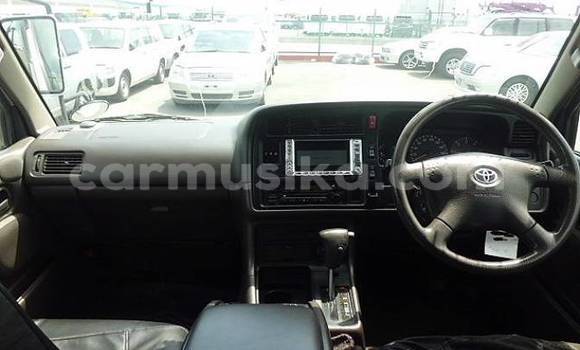 Tenga Tsaru Toyota Hiace Zvimwe Mota in Beitbridge in Matabeleland South Tenga Tsaru Toyota Hiace Zvimwe Mota in Beitbridge in Matabeleland South