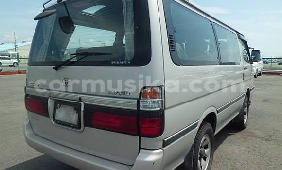 Tenga Tsaru Toyota Hiace Zvimwe Mota in Beitbridge in Matabeleland South Tenga Tsaru Toyota Hiace Zvimwe Mota in Beitbridge in Matabeleland South