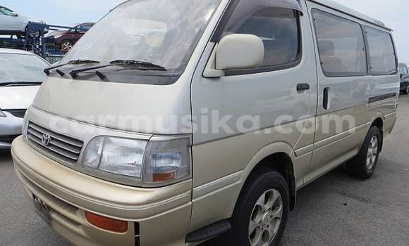 Buy Used Toyota Hiace Other Car in Beitbridge in Matabeleland South Buy Used Toyota Hiace Other Car in Beitbridge in Matabeleland South