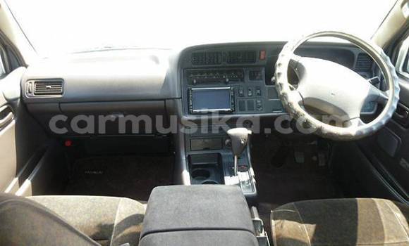 Nunua Ilio tumika Toyota Hiace Nyingine Gari ndani ya Beitbridge nchini Matabeleland Kusini Nunua Ilio tumika Toyota Hiace Nyingine Gari ndani ya Beitbridge nchini Matabeleland Kusini