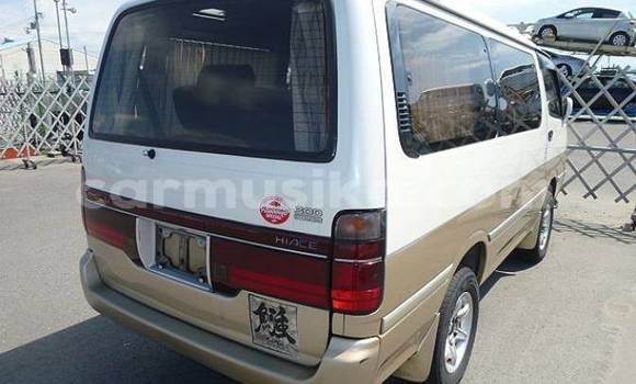 Nunua Ilio tumika Toyota Hiace Nyingine Gari ndani ya Beitbridge nchini Matabeleland Kusini Nunua Ilio tumika Toyota Hiace Nyingine Gari ndani ya Beitbridge nchini Matabeleland Kusini