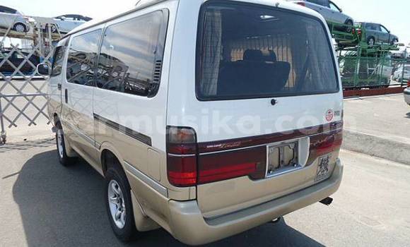 Nunua Ilio tumika Toyota Hiace Nyingine Gari ndani ya Beitbridge nchini Matabeleland Kusini Nunua Ilio tumika Toyota Hiace Nyingine Gari ndani ya Beitbridge nchini Matabeleland Kusini