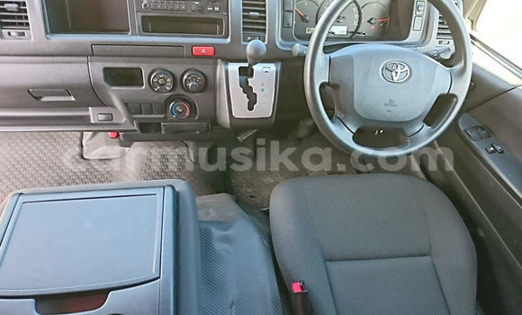 Buy Used Toyota Hiace Other Car in Beitbridge in Matabeleland South Buy Used Toyota Hiace Other Car in Beitbridge in Matabeleland South