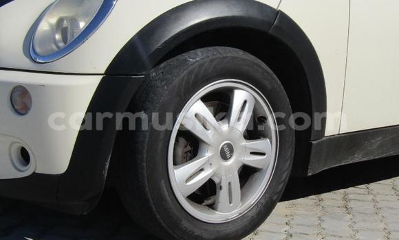 Acheter Occasion Voiture MINI Cooper Blanc à Beitbridge, Matabeleland South Acheter Occasion Voiture MINI Cooper Blanc à Beitbridge, Matabeleland South