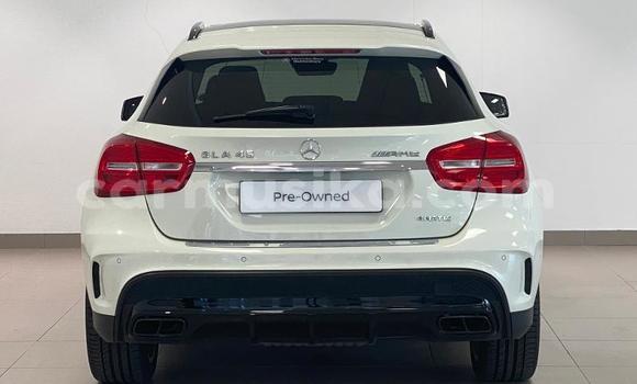 Acheter Occasion Voiture Mercedes‒Benz GLA-klasse AMG Blanc à Beitbridge, Matabeleland South Acheter Occasion Voiture Mercedes‒Benz GLA-klasse AMG Blanc à Beitbridge, Matabeleland South