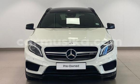 Acheter Occasion Voiture Mercedes‒Benz GLA-klasse AMG Blanc à Beitbridge, Matabeleland South Acheter Occasion Voiture Mercedes‒Benz GLA-klasse AMG Blanc à Beitbridge, Matabeleland South