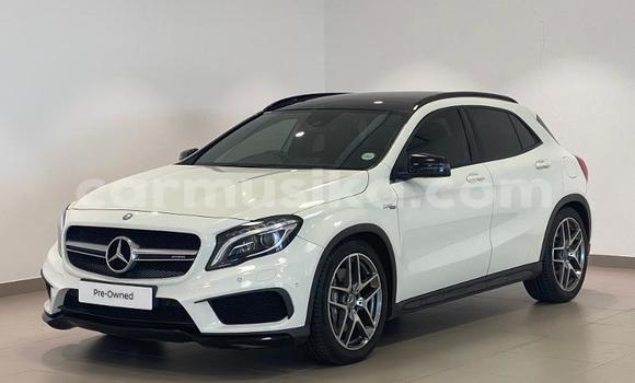 Acheter Occasion Voiture Mercedes‒Benz GLA-klasse AMG Blanc à Beitbridge, Matabeleland South Acheter Occasion Voiture Mercedes‒Benz GLA-klasse AMG Blanc à Beitbridge, Matabeleland South