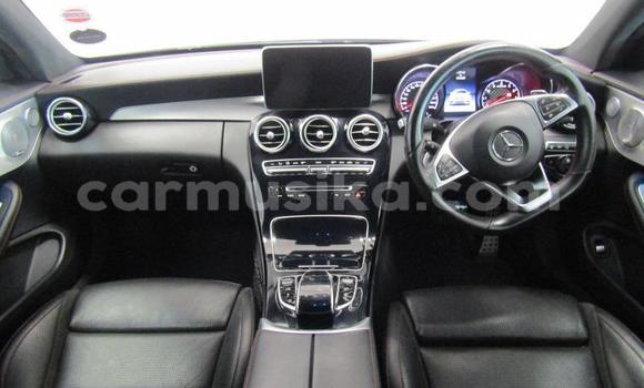 Tenga Tsaru Mercedes‒Benz C-klasse AMG Sirivha Mota in Beitbridge in Matabeleland South Tenga Tsaru Mercedes‒Benz C-klasse AMG Sirivha Mota in Beitbridge in Matabeleland South