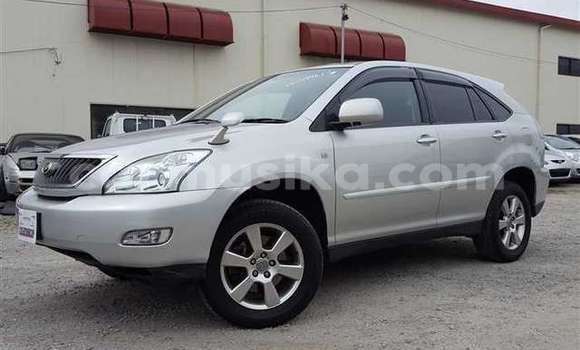 Tenga Tsaru Toyota Harrier Sirivha Mota in Beitbridge in Matabeleland South