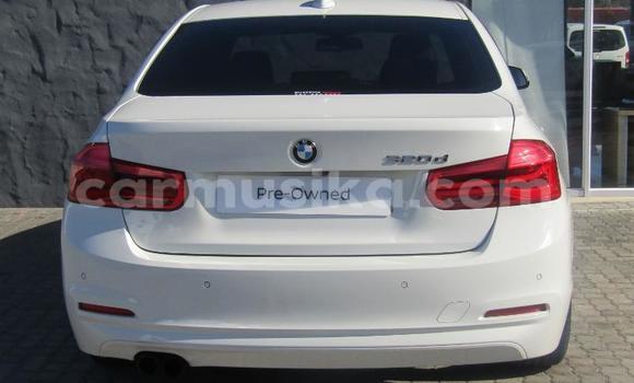 Acheter Occasion Voiture BMW 3–Series Blanc à Beitbridge, Matabeleland South Acheter Occasion Voiture BMW 3–Series Blanc à Beitbridge, Matabeleland South