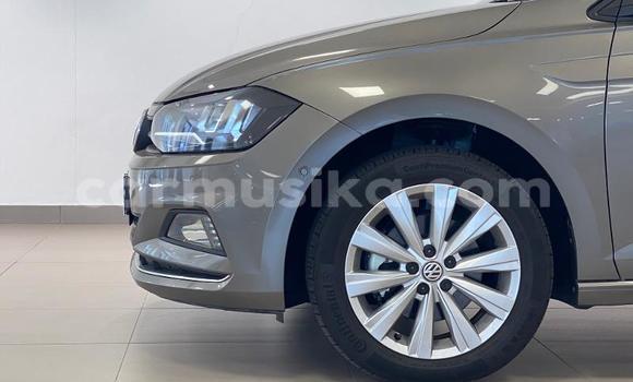 Acheter Occasion Voiture Volkswagen Polo Blanc à Gweru, Midlands Acheter Occasion Voiture Volkswagen Polo Blanc à Gweru, Midlands