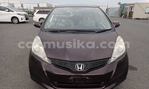 Nunua Ilio tumika Honda Fit Brown Gari ndani ya Beitbridge nchini Matabeleland Kusini Nunua Ilio tumika Honda Fit Brown Gari ndani ya Beitbridge nchini Matabeleland Kusini