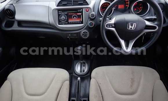 Nunua Ilio tumika Honda Fit Brown Gari ndani ya Beitbridge nchini Matabeleland Kusini Nunua Ilio tumika Honda Fit Brown Gari ndani ya Beitbridge nchini Matabeleland Kusini