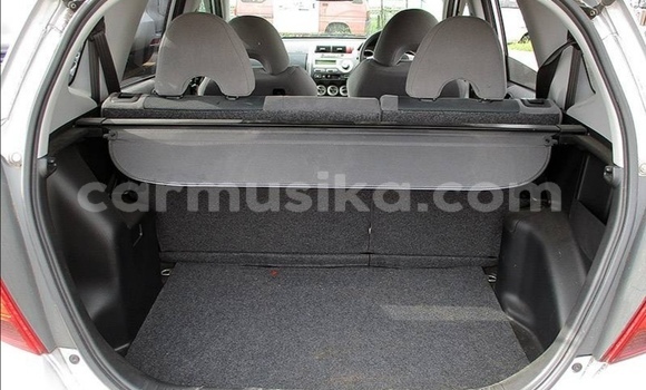 Buy Used Honda Fit Silver Car in Beitbridge in Matabeleland South Buy Used Honda Fit Silver Car in Beitbridge in Matabeleland South