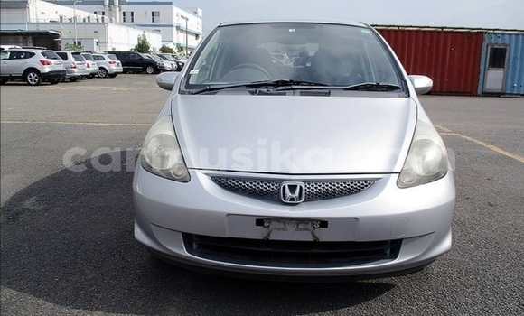 Buy Used Honda Fit Silver Car in Beitbridge in Matabeleland South Buy Used Honda Fit Silver Car in Beitbridge in Matabeleland South