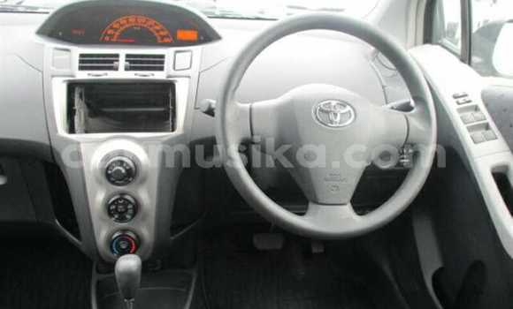 Acheter Occasion Voiture Toyota Vitz Noir à Beitbridge, Matabeleland South Acheter Occasion Voiture Toyota Vitz Noir à Beitbridge, Matabeleland South