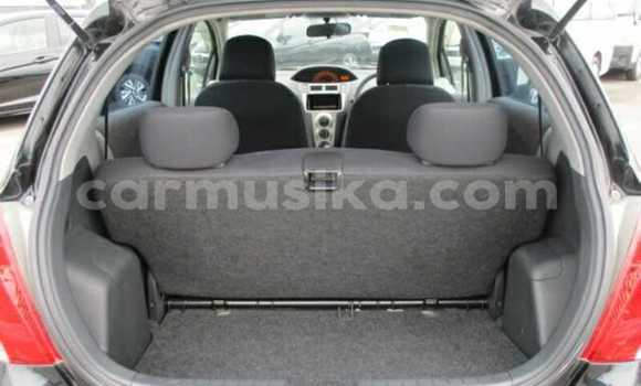 Acheter Occasion Voiture Toyota Vitz Noir à Beitbridge, Matabeleland South Acheter Occasion Voiture Toyota Vitz Noir à Beitbridge, Matabeleland South