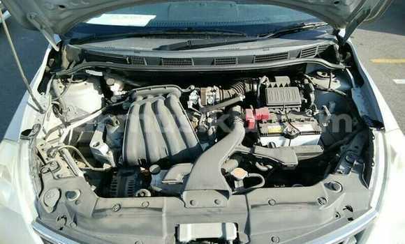 Buy Used Nissan Tiida Silver Car in Beitbridge in Matabeleland South Buy Used Nissan Tiida Silver Car in Beitbridge in Matabeleland South