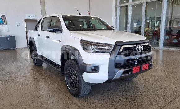 Nunua Ilio tumika Toyota Hilux Nyeupe Gari ndani ya Beitbridge nchini Matabeleland Kusini