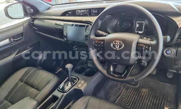 Acheter Occasion Voiture Toyota Hilux Blanc à Beitbridge, Matabeleland South Acheter Occasion Voiture Toyota Hilux Blanc à Beitbridge, Matabeleland South