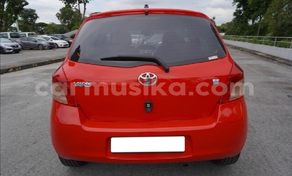 Acheter Occasion Voiture Toyota Yaris Rouge à Beitbridge, Matabeleland South Acheter Occasion Voiture Toyota Yaris Rouge à Beitbridge, Matabeleland South