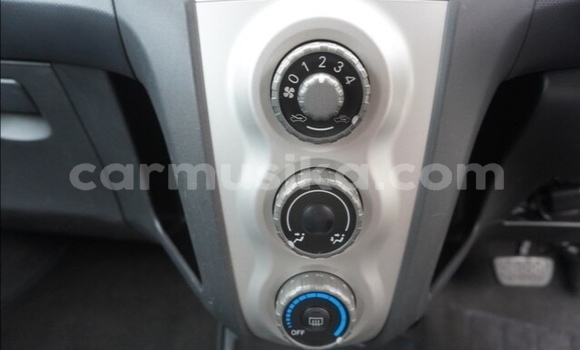 Acheter Occasion Voiture Toyota Yaris Rouge à Beitbridge, Matabeleland South Acheter Occasion Voiture Toyota Yaris Rouge à Beitbridge, Matabeleland South