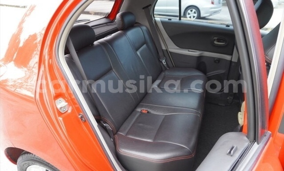 Acheter Occasion Voiture Toyota Yaris Rouge à Beitbridge, Matabeleland South Acheter Occasion Voiture Toyota Yaris Rouge à Beitbridge, Matabeleland South