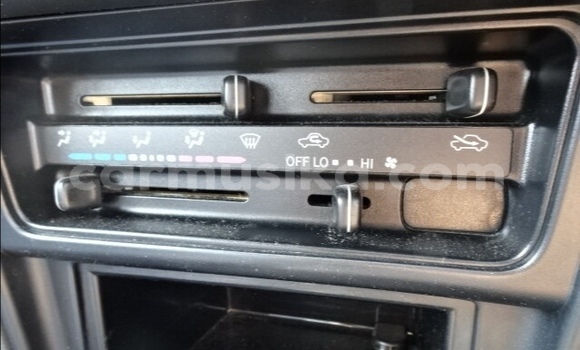 Nunua Ilio tumika Toyota Corolla Fedha Gari ndani ya Beitbridge nchini Matabeleland Kusini Nunua Ilio tumika Toyota Corolla Fedha Gari ndani ya Beitbridge nchini Matabeleland Kusini