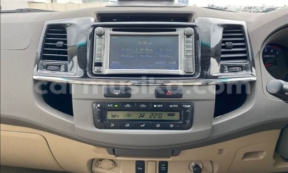 Acheter Occasion Voiture Toyota Fortuner Noir à Beitbridge, Matabeleland South Acheter Occasion Voiture Toyota Fortuner Noir à Beitbridge, Matabeleland South