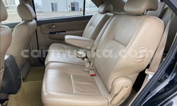 Acheter Occasion Voiture Toyota Fortuner Noir à Beitbridge, Matabeleland South Acheter Occasion Voiture Toyota Fortuner Noir à Beitbridge, Matabeleland South