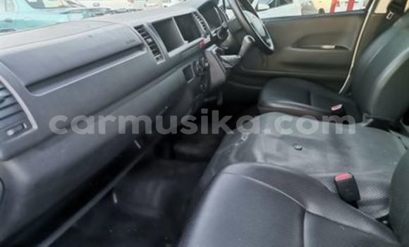 Acheter Occasion Voiture Toyota Hiace Blanc à Beitbridge, Matabeleland South Acheter Occasion Voiture Toyota Hiace Blanc à Beitbridge, Matabeleland South