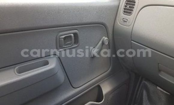 Buy Used Nissan NP 300 White Car in Beitbridge in Matabeleland South Buy Used Nissan NP 300 White Car in Beitbridge in Matabeleland South