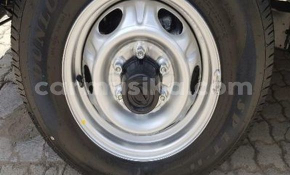 Buy Used Nissan NP 300 White Car in Beitbridge in Matabeleland South Buy Used Nissan NP 300 White Car in Beitbridge in Matabeleland South