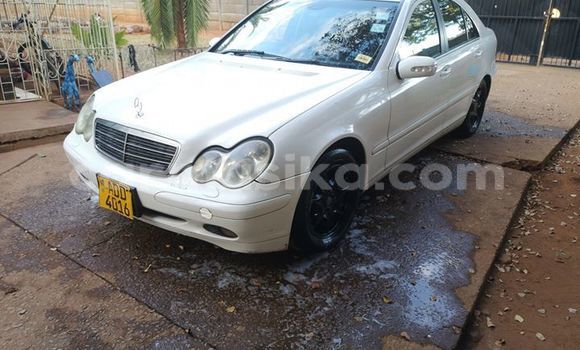 Buy Used Mercedes‒Benz C–Class White Car in Harare in Harare Buy Used Mercedes‒Benz C–Class White Car in Harare in Harare