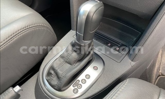 Acheter Occasion Voiture Volkswagen Touran Bleu à Beitbridge, Matabeleland South Acheter Occasion Voiture Volkswagen Touran Bleu à Beitbridge, Matabeleland South