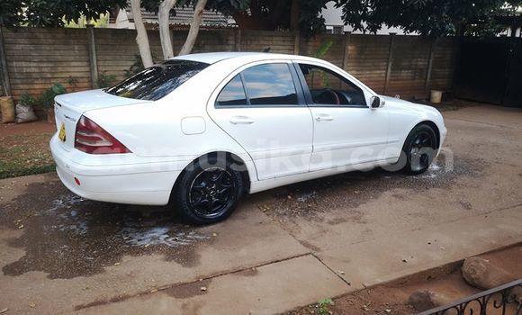 Buy Used Mercedes‒Benz C–Class White Car in Harare in Harare Buy Used Mercedes‒Benz C–Class White Car in Harare in Harare
